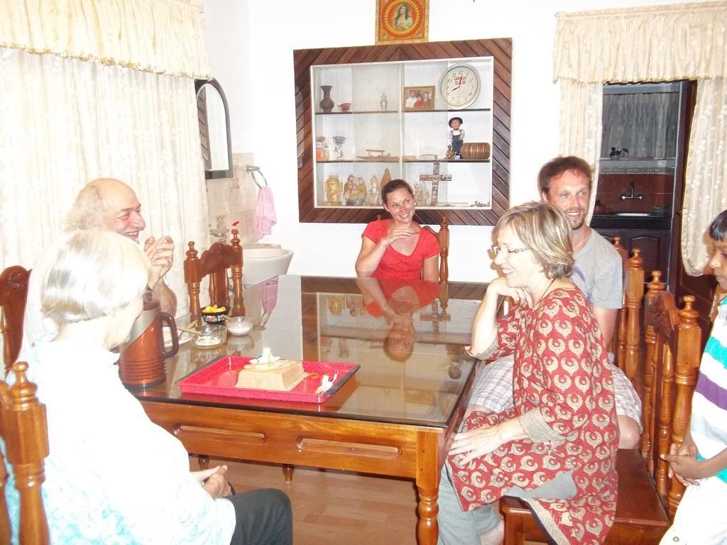 Aroma Home Stay Kochi Екстер'єр фото