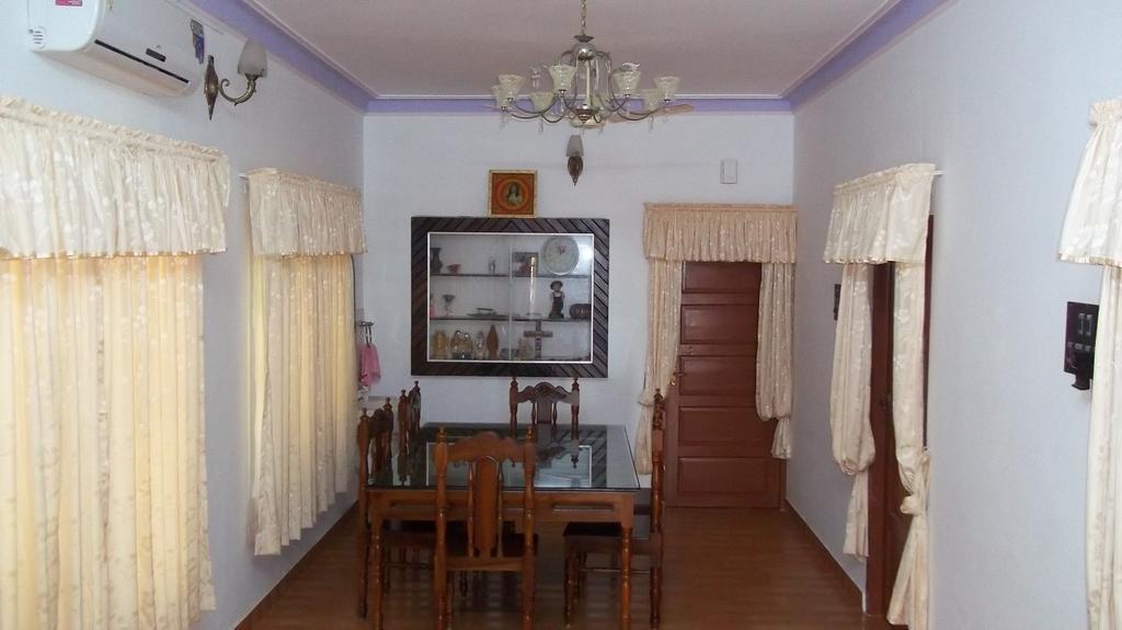 Aroma Home Stay Kochi Екстер'єр фото