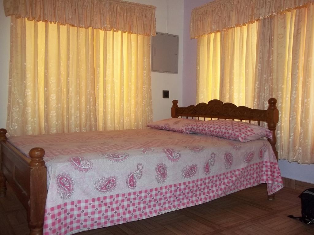 Aroma Home Stay Kochi Екстер'єр фото