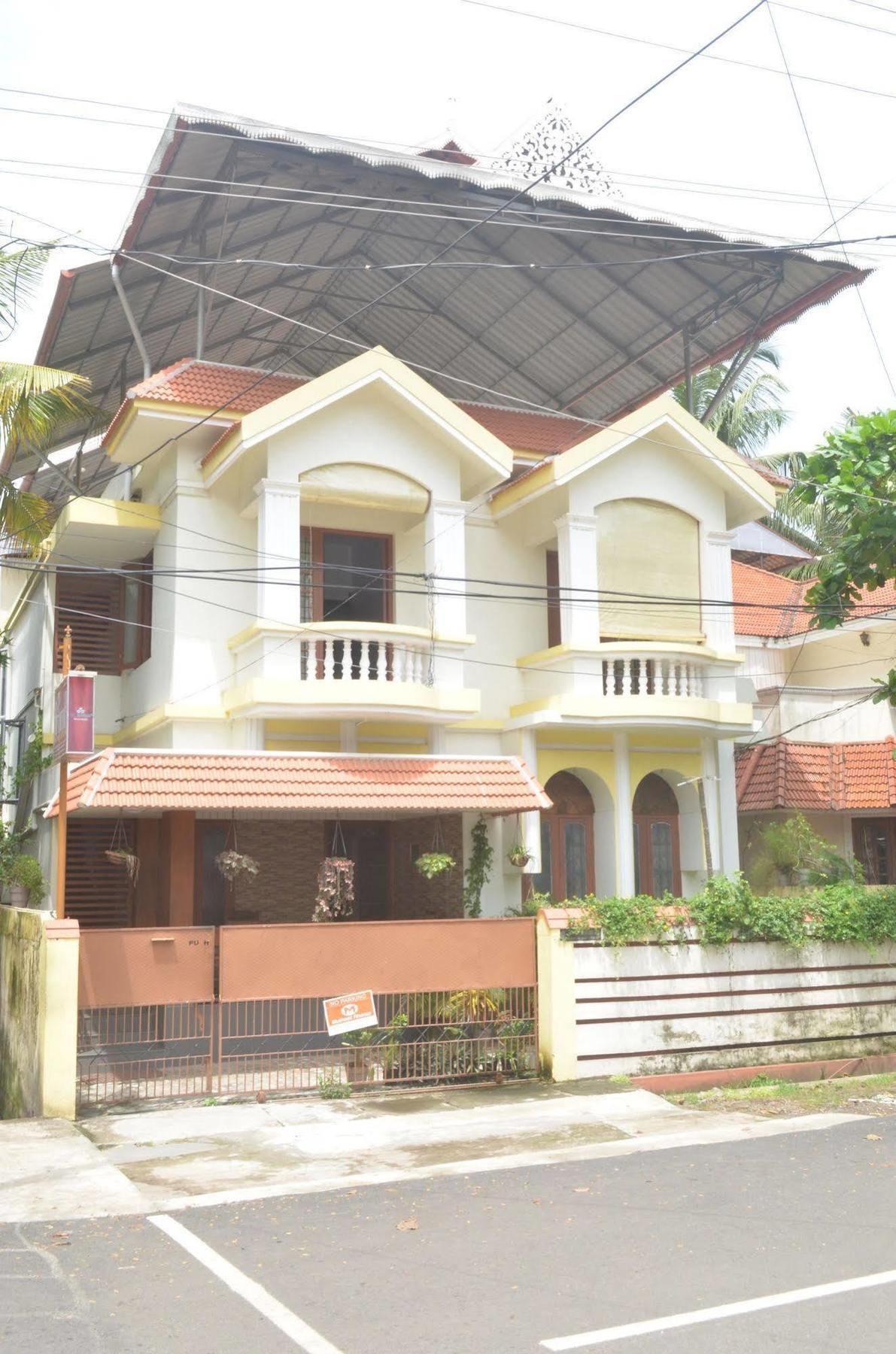 Aroma Home Stay Kochi Екстер'єр фото